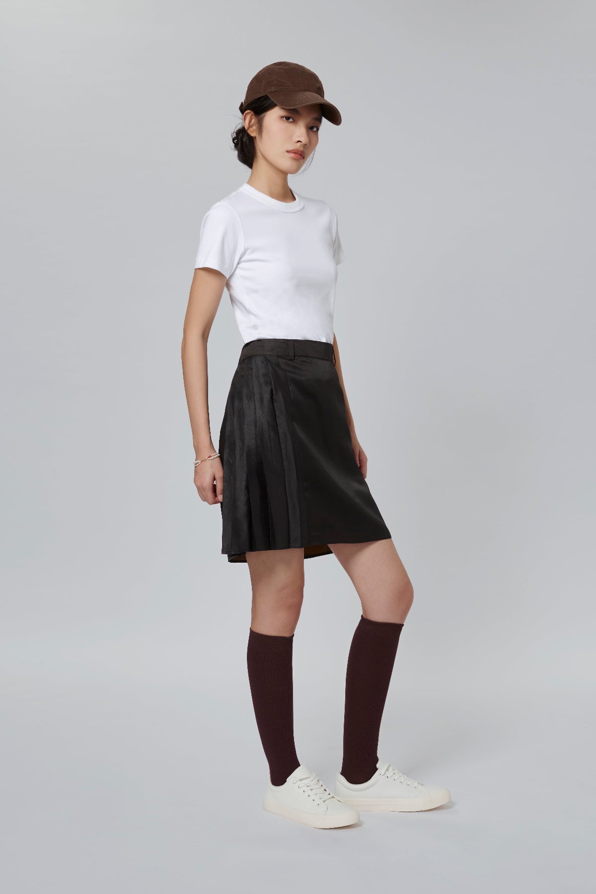 Black Gambiered Canton Gauze Short Skirt with Pleats